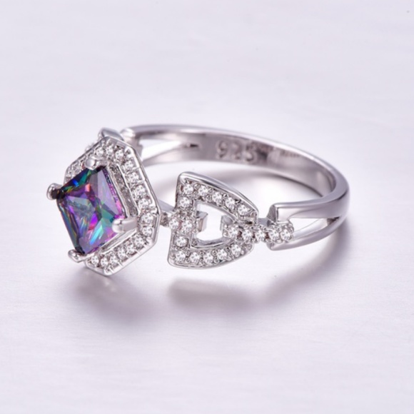 AAA Quality Elegant 925 Sterling Silver Women Ring - Picture 2 of 5